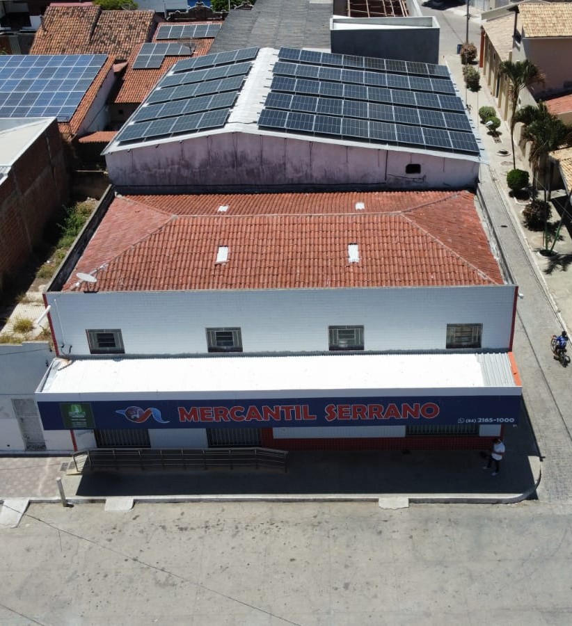 Sistema fotovoltaico do projeto Mercantil Serrano, em Martins/RN