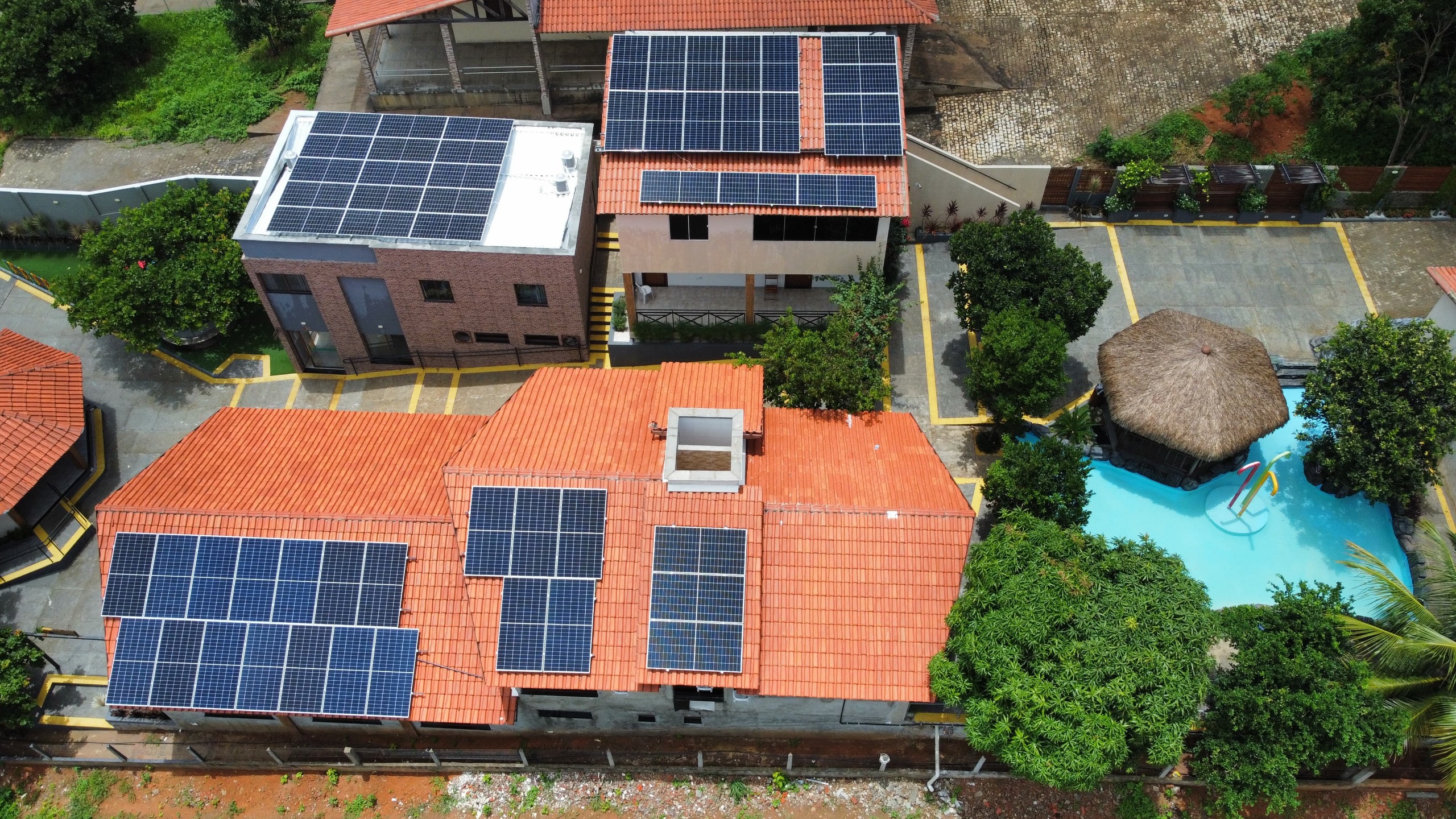 Sistema fotovoltaico residencial do projeto Rancho Parati, em Martins/RN